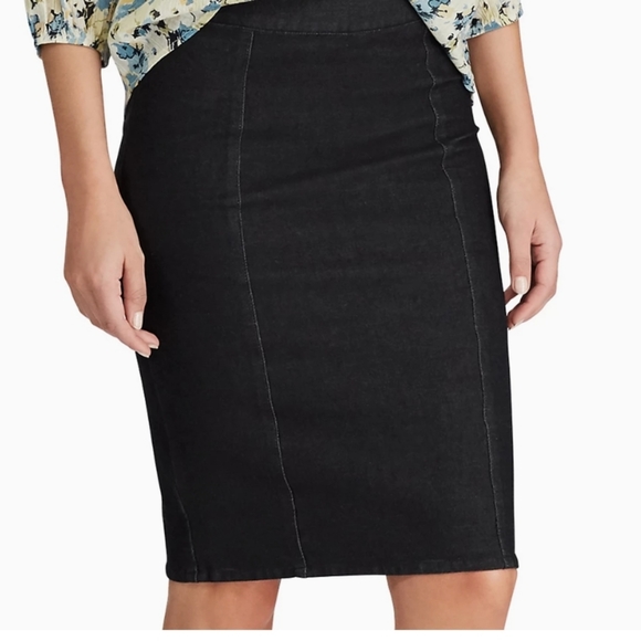 Chaps Dresses & Skirts - Chaps denim pencil skirt size small